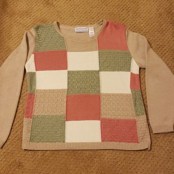 Alfred dunner patch, Vintege sweater size medium - Picture 1 of 8